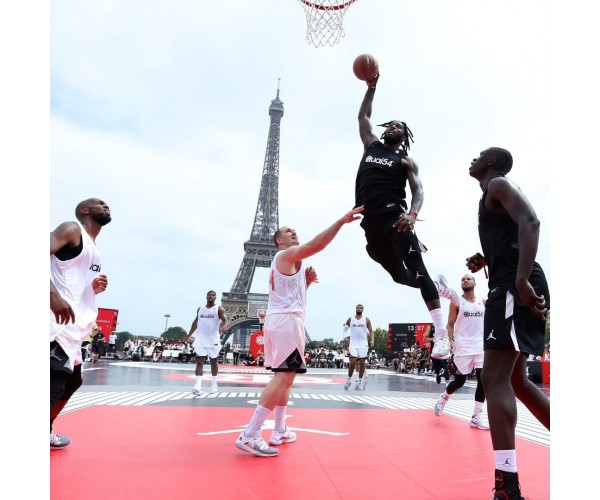 QUAI 54: Streetball dengan Latar Menara Eiffel